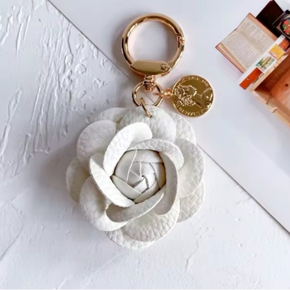 Camellia Faux Leather Bag Charm - Picture 1 of 3